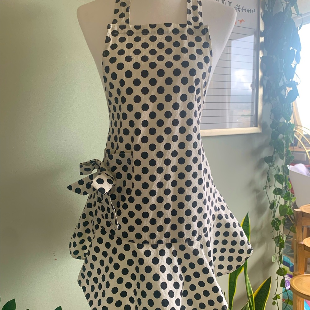 Polka dot apron